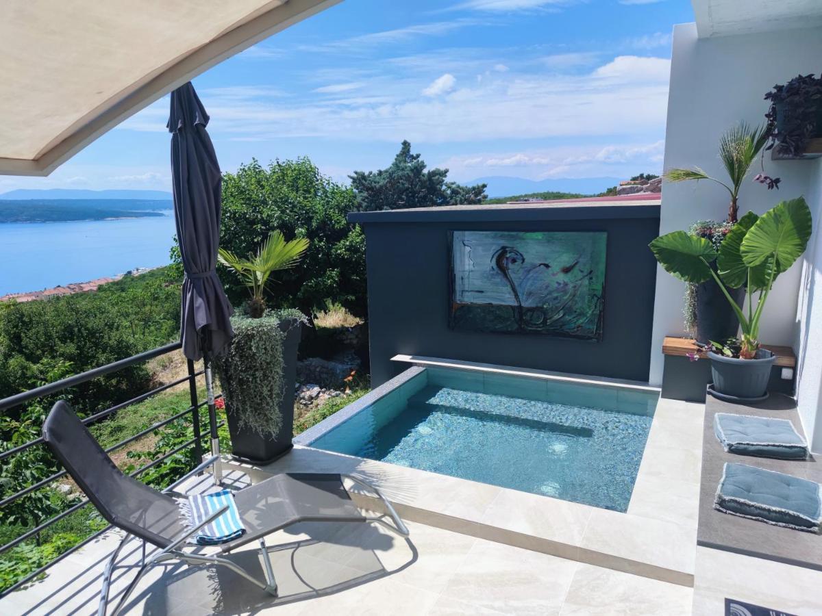 Art Gallery House With A Small Relaxing Pool Crikvenica Exterior foto