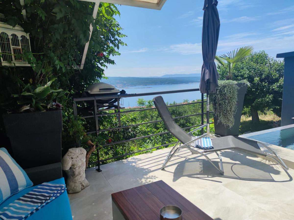 Art Gallery House With A Small Relaxing Pool Crikvenica Exterior foto