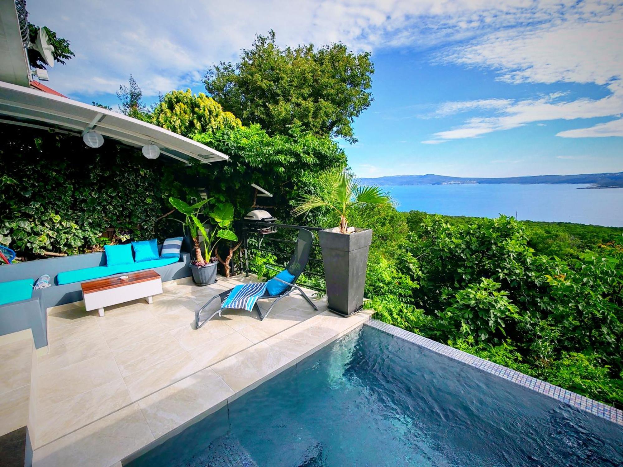 Art Gallery House With A Small Relaxing Pool Crikvenica Exterior foto