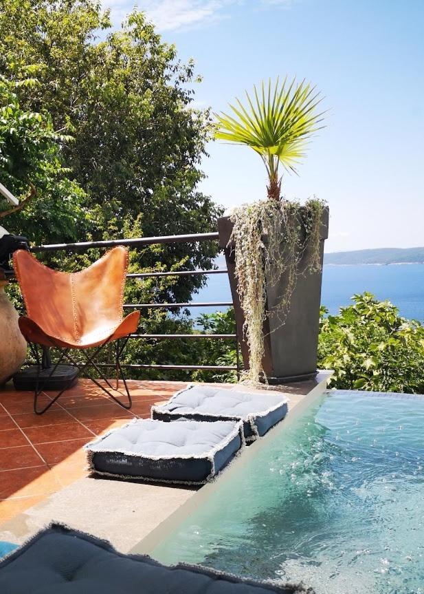 Art Gallery House With A Small Relaxing Pool Crikvenica Exterior foto